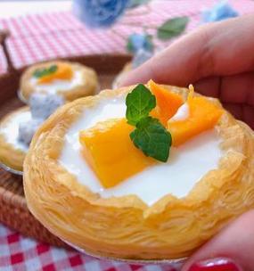 以燕麦为主要原料制作的蛋挞，健康又美味（以燕麦为主要原料制作的蛋挞）