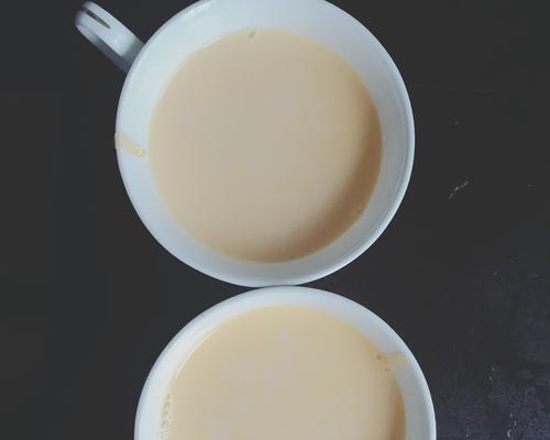 以芒果、草莓、奇异果为主，美味布丁让你爱不释手（以芒果、草莓、奇异果为主）