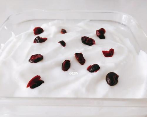 打造健康饮食，尝试水果坚果酸奶（以自然食材营养更丰富）